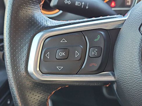 Used 2023 Jeep Gladiator Mojave image 22