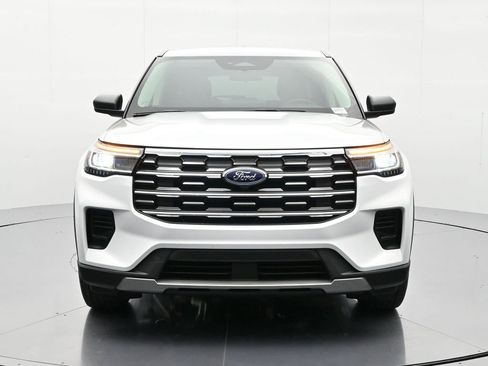 New 2026 Ford Explorer Active image 2