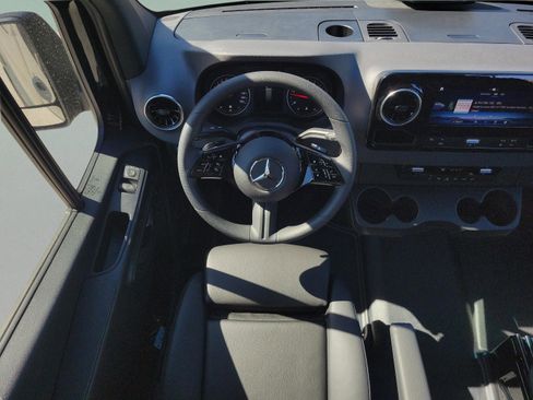 New 2026 Mercedes-Benz Sprinter 2500 image 19