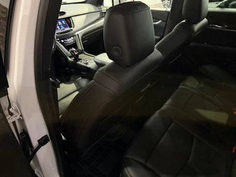 Used 2022 Cadillac XT5 Sportv AWD/4WD image 31