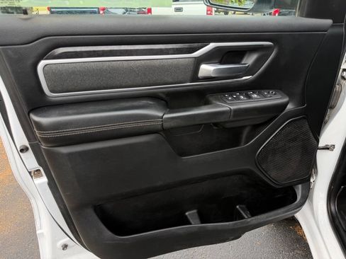Used 2019 RAM 1500 Big Horn AWD/4WD image 11