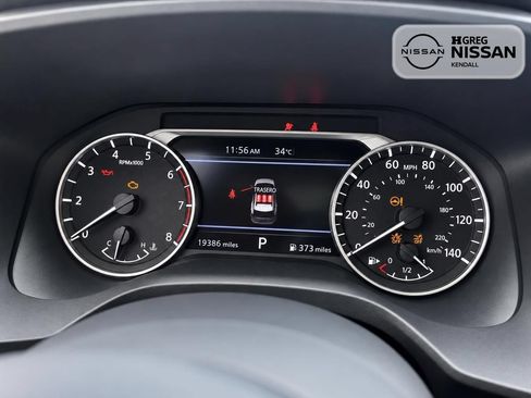 Used 2024 Nissan Rogue SV FWD image 10