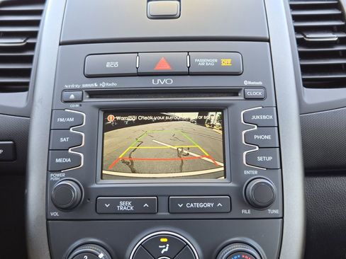 Used 2012 Kia Soul + w/ Audio Pkg FWD image 18