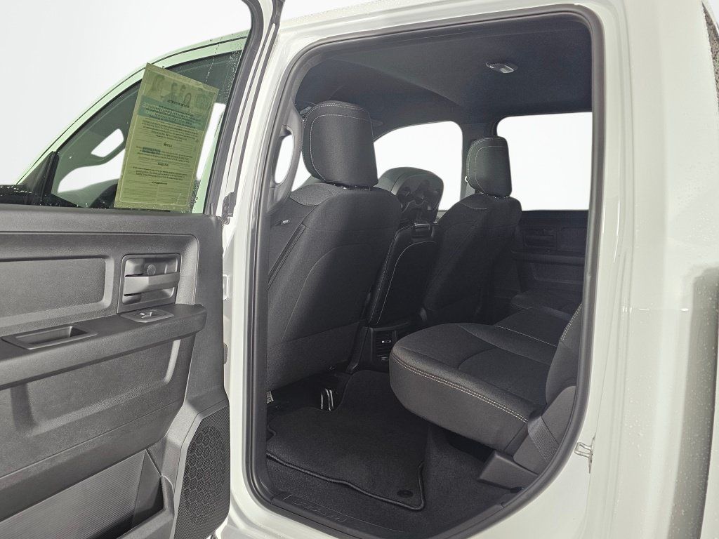 New 2026 RAM 3500 Tradesman AWD/4WD image 34