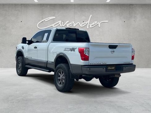 Used 2017 Nissan Titan PRO-4X w/ Pro-4x Convenience Package AWD/4WD image 14