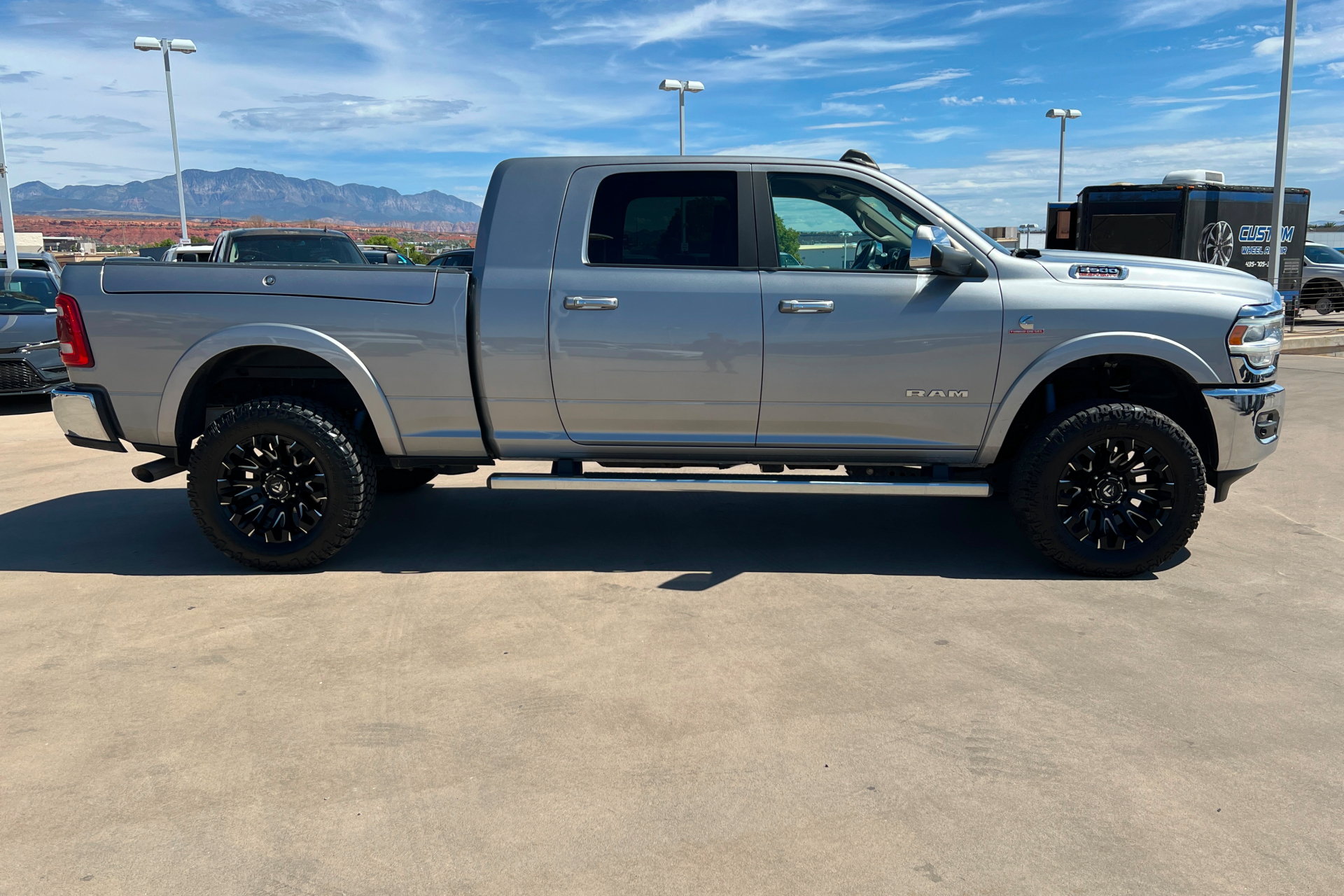 Used 2022 RAM 2500 Laramie w/ Snow Chief Group AWD/4WD image 6
