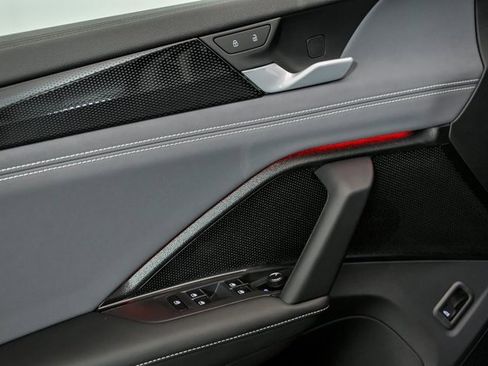 New 2026 Volkswagen Tiguan SE image 5