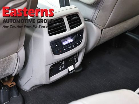 Used 2019 Honda Pilot Touring image 24