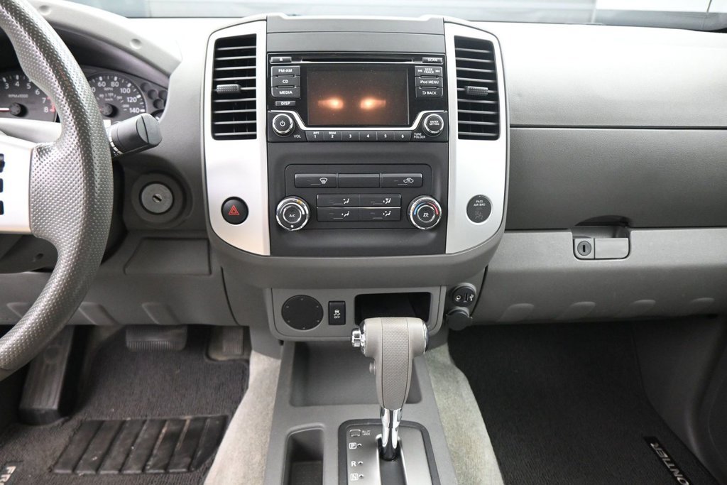 Used 2018 Nissan Frontier S RWD image 13