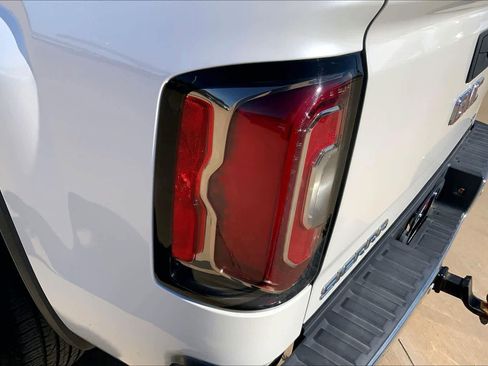 Used 2018 GMC Sierra 1500 SLT AWD/4WD image 28