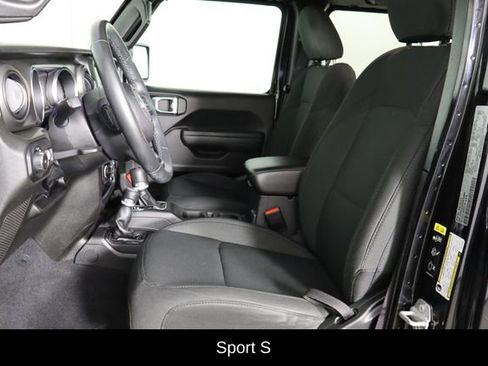 Used 2022 Jeep Wrangler Unlimited Sport AWD/4WD image 14