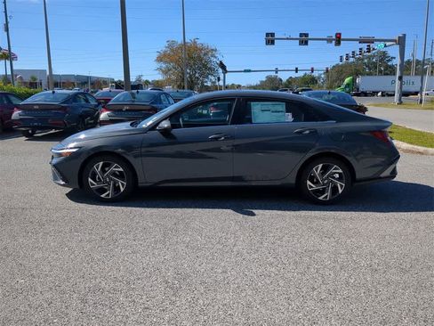 New 2026 Hyundai Elantra Limited image 3