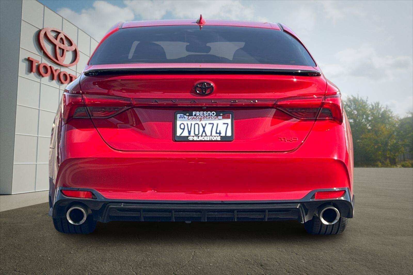 Used 2020 Toyota Avalon TRD FWD image 4