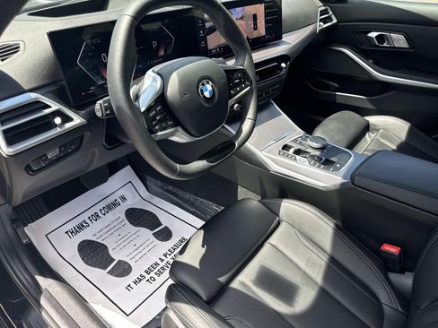 Certified 2025 BMW 330i xDrive Sedan w/ Premium Package AWD/4WD image 21