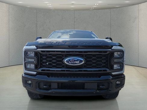 Used 2023 Ford F350 Lariat w/ Lariat Ultimate Package AWD/4WD image 8