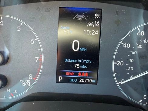 Used 2025 Toyota Corolla LE FWD image 17