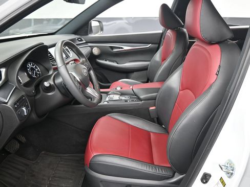 Used 2024 INFINITI QX50 Sport FWD image 9