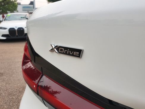 Used 2023 BMW 530i xDrive w/ Premium Package AWD/4WD image 38