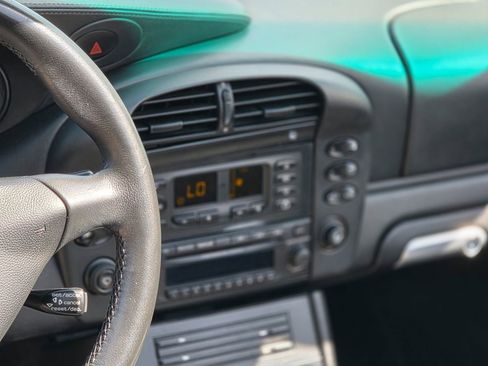 Used 2004 Porsche 911 Carrera image 23