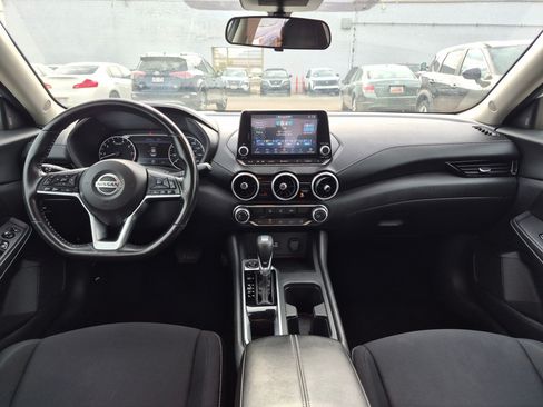 Used 2022 Nissan Sentra SV FWD image 25