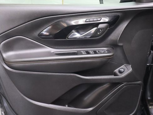 Used 2023 GMC Terrain AT4 image 16