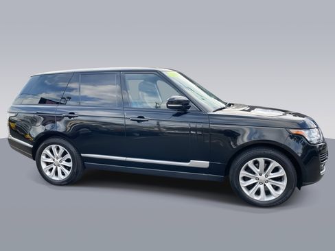 Used 2014 Land Rover Range Rover HSE image 2