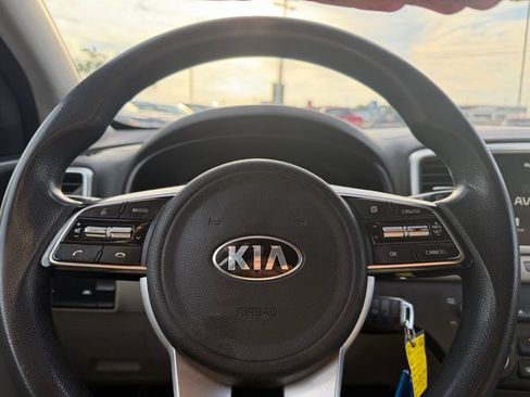 Used 2020 Kia Sportage LX FWD image 15
