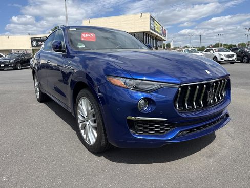 Used 2022 Maserati Levante GT image 3