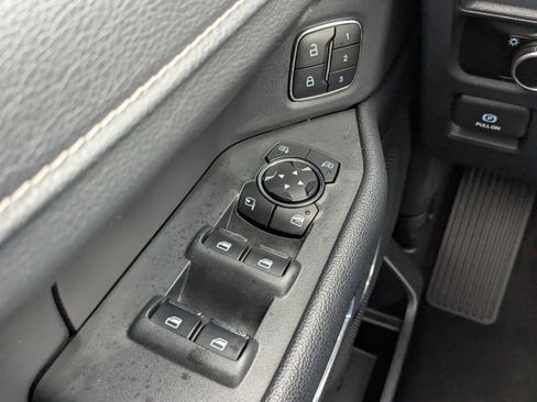 Used 2023 Ford Expedition Max XLT image 30