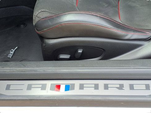 Used 2021 Chevrolet Camaro ZL1 image 27