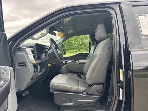 Used 2025 Ford F250 XLT AWD/4WD image 17