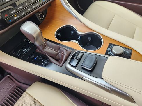 Used 2018 Lexus RX 350 350 w/ Premium Package image 20