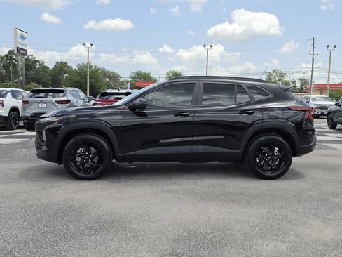New 2026 Chevrolet Trax LT w/ Driver Confidence Package FWD image 2