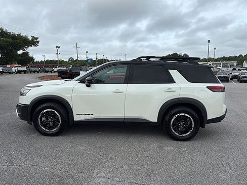 Used 2024 Nissan Pathfinder Rock Creek AWD/4WD image 4