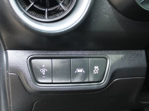 Used 2020 Kia Forte LXS FWD image 18