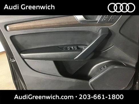 Used 2023 Audi Q5 2.0T Premium w/ Convenience Package AWD/4WD image 11