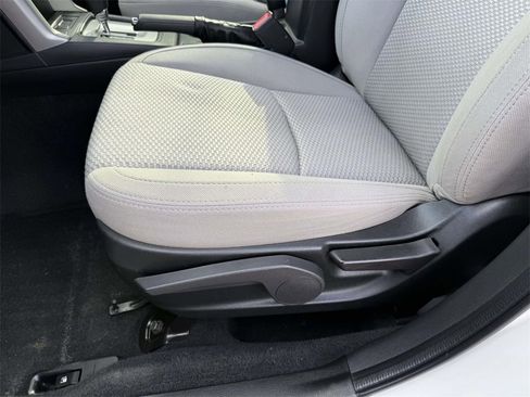 Used 2018 Subaru Forester 2.5i w/ Alloy Wheel Package image 12