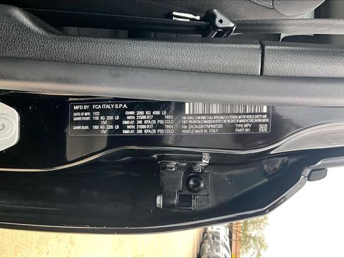 Used 2022 Jeep Renegade Latitude w/ Convenience Group image 33