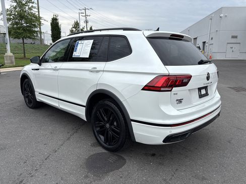 Used 2022 Volkswagen Tiguan SE R-Line AWD/4WD image 7