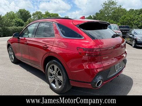 Used 2022 Genesis GV70 3.5T Sport w/ Sport Advanced Package AWD/4WD image 7