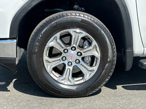 Used 2024 GMC Sierra 1500 SLT image 44