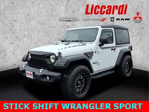 Used 2022 Jeep Wrangler Sport image 3