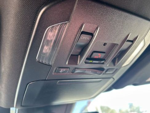 Used 2024 Toyota Highlander XSE image 27