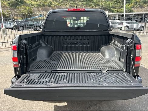 Used 2023 Nissan Frontier SV AWD/4WD image 31