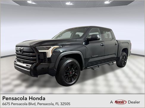 Used 2026 Toyota Tundra SR5 w/ SR5 Convenience Package AWD/4WD image 1
