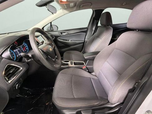 Used 2018 Chevrolet Cruze LS FWD image 17