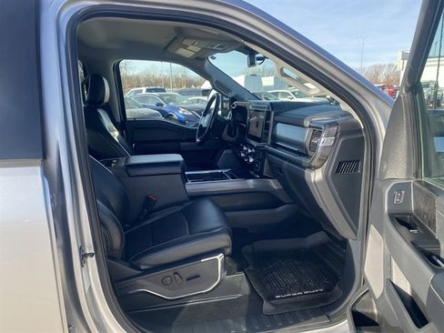 Used 2023 Ford F350 Lariat image 7
