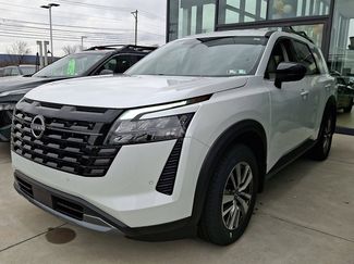 New 2026 Nissan Pathfinder SL video 2