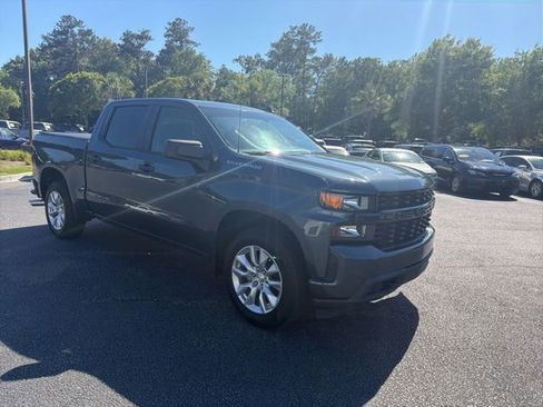 Used 2020 Chevrolet Silverado 1500 Custom w/ Custom Value Package RWD image 1