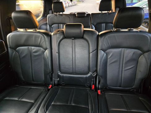 Used 2022 Jeep Wagoneer Series II AWD/4WD image 13